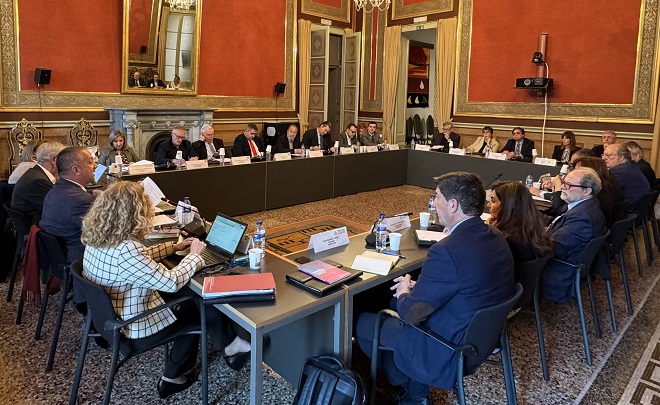 Sesión de trabajo celebrada en el Palacio Centelles (Barcelona) de presidentes y secretarios generales de los consejos autonómicos y del de España