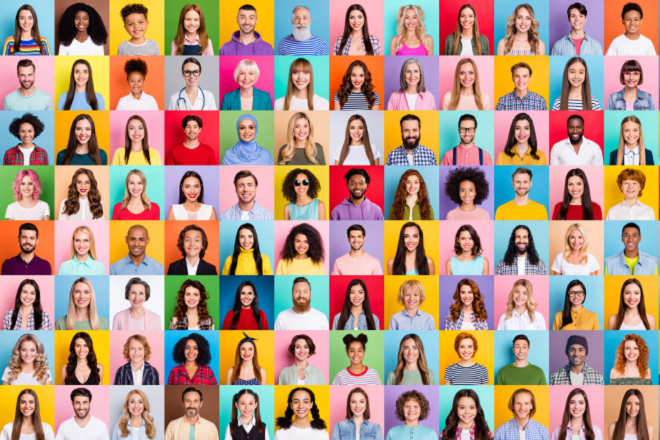 Mosaico elaborado con las fotografías de diversas personas de diferentes edades y sexo