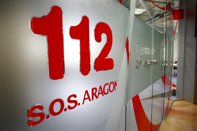 Puerta de acceso al Centro de Emergencias 112 S.O.S. Aragón, en el edificio Pignatelli