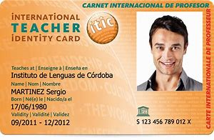 Carné Internacional de Profesor (ITIC). Además de la foto, el carne tiene los datos: enseña en, nombre, fecha de nacimiento y validez.
