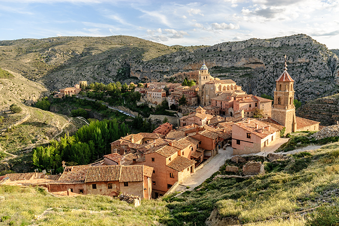 Paisaje de la ciudad medieval de Albarracin en la provincia de Teruel en Aragón, España