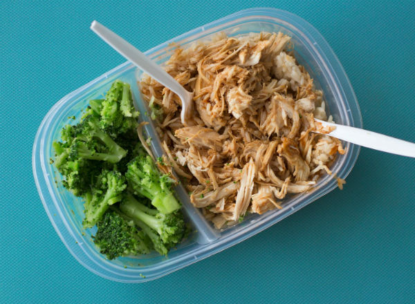 Recipiente con comida