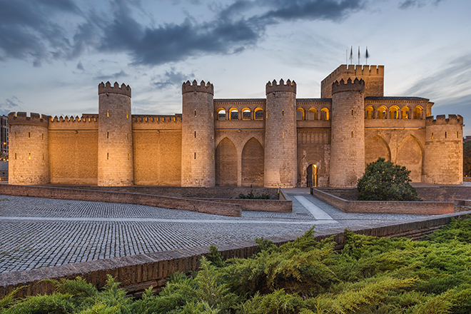 Palacio de la Aljafería, sede de las Cortes del Aragón
