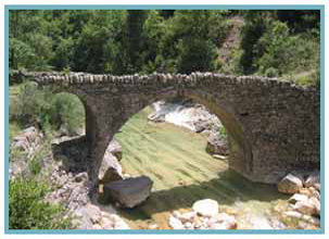 Puente de Morillo. Río Yesa.