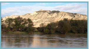 Imagen de escarpes del río Ebro, Remolinos, Torres de Berrellén y Sobradiel.