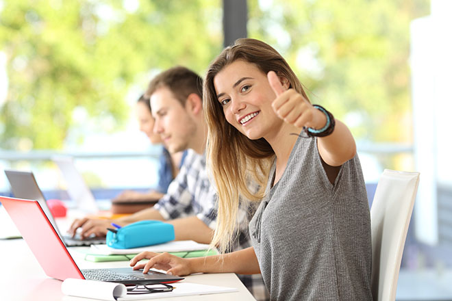Jóvenes estudiantes
